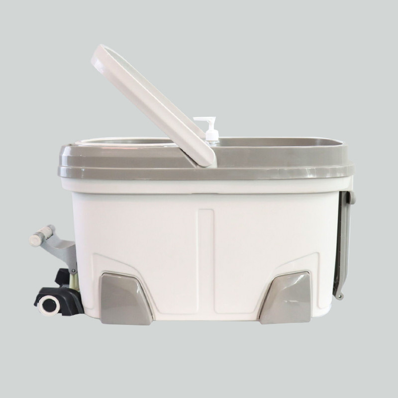Dry Wet Separation Cleaning Rotating Mop And Bucket 360 Degree With Flat Handle Pedal Bucket 2.4kg